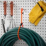 NI karabiiniga varustuse hoidja Gear Tie Clippable 2tk